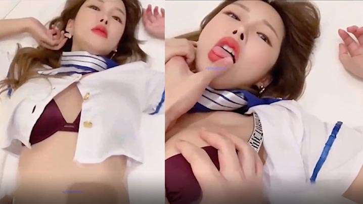 大马电竞女神Gatitayan男友调教流出！肛塞白虎双穴爆操内射